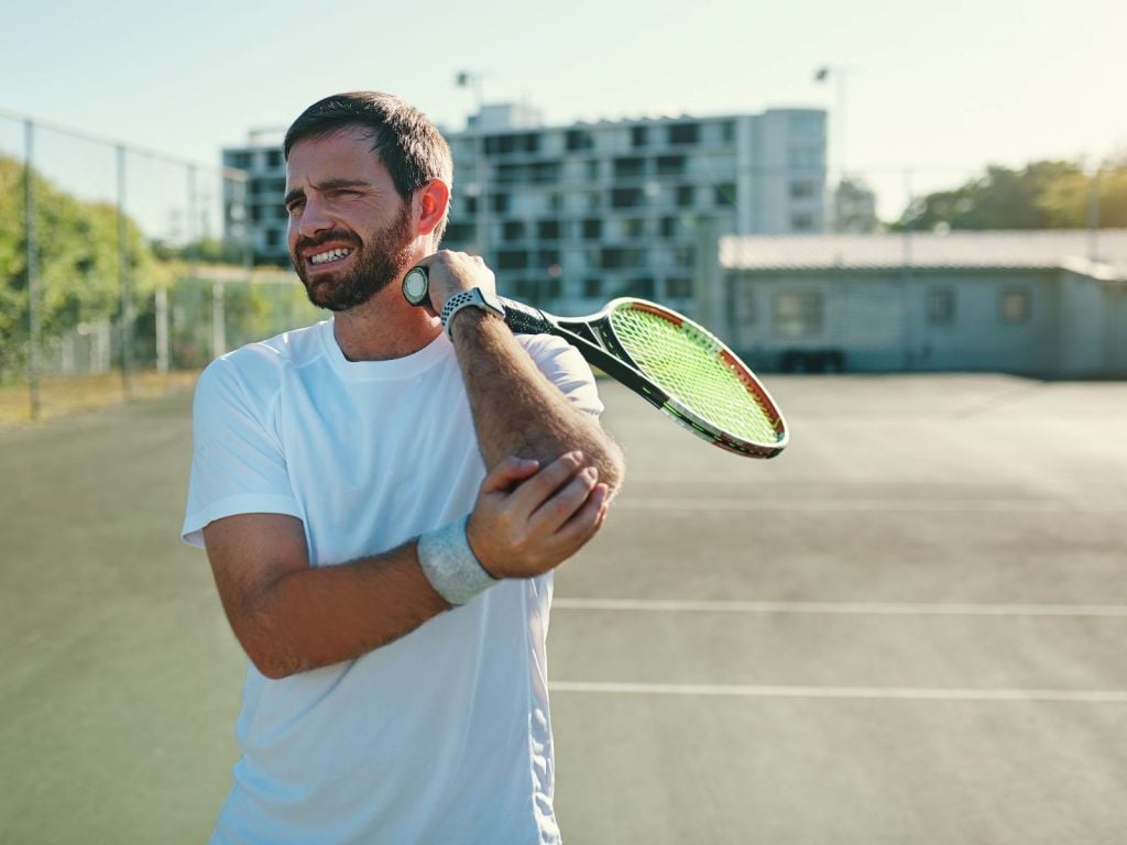 Il gesto del tennis e gli sport di lancio